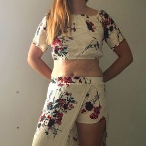 ILLA ILLA 2-Piece Floral Set